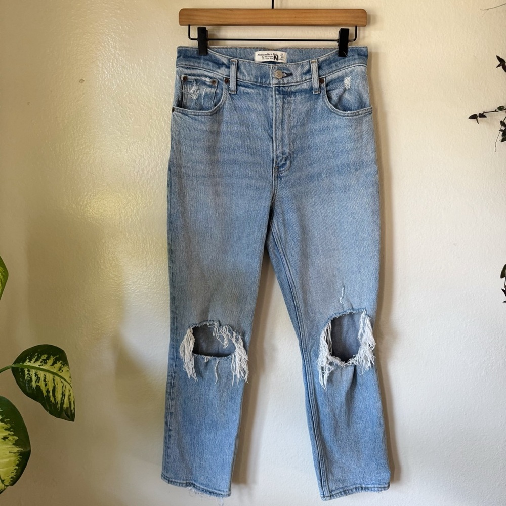 Abercrombie | Extra Short Ultra High Rise 90’s Straight Jeans